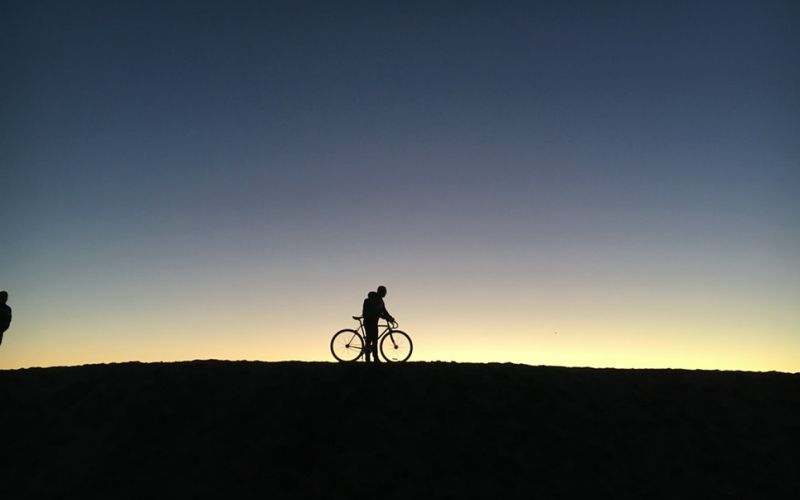Pedalata serale sulla ciclabile del Lago di Varese Pedalata serale sulla ciclabile del Lago di Varese