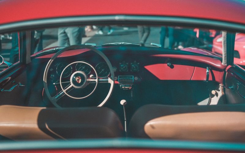 VI Guidando l'arte: Porsche storiche VI Guidando l'arte: Porsche storiche