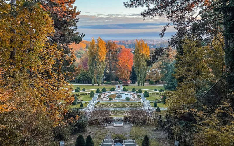 Foliage Tour in the Historic Villas of Varese