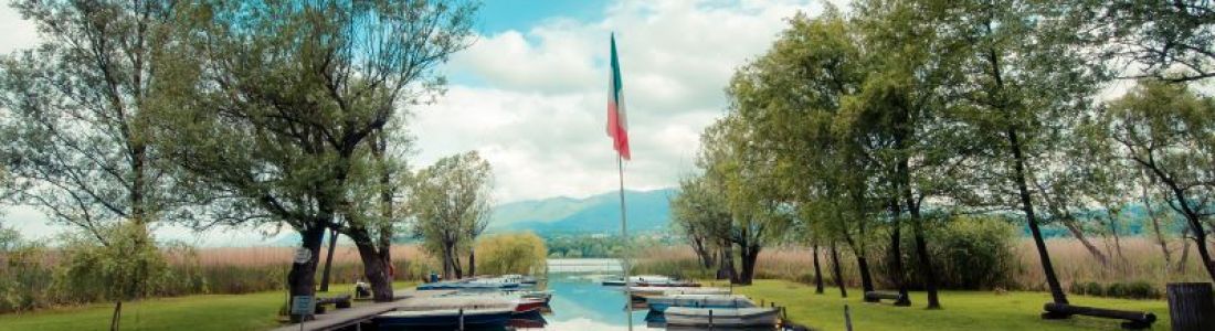 Lake Varese: the cycling route and footpath